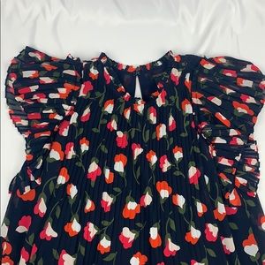 Ann Taylor Floral Blouse Accordion Detail XS